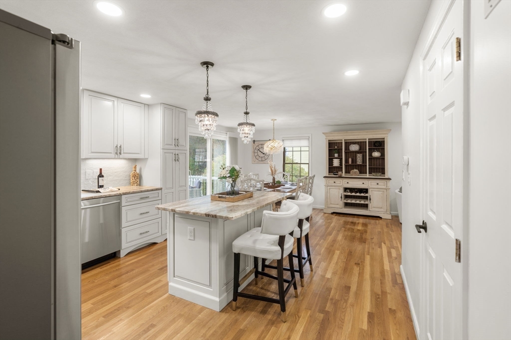 9 Andrews Farm Rd