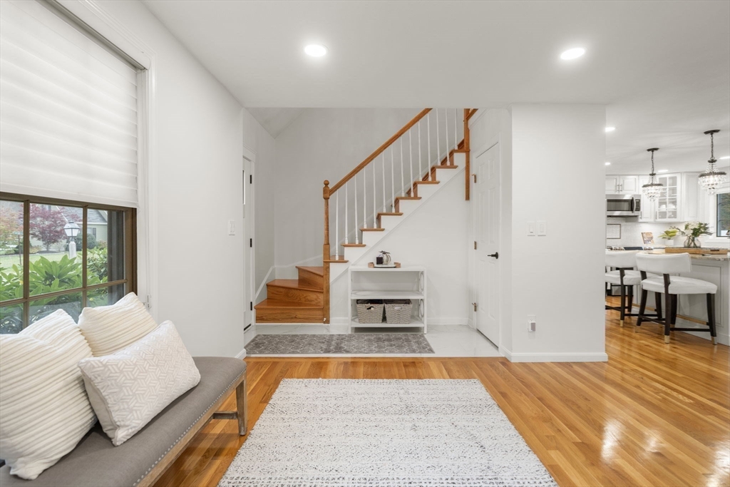 9 Andrews Farm Rd