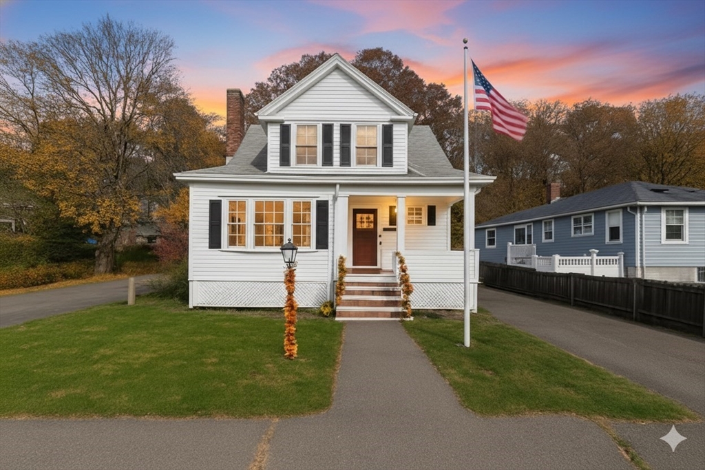85 Range Ave
