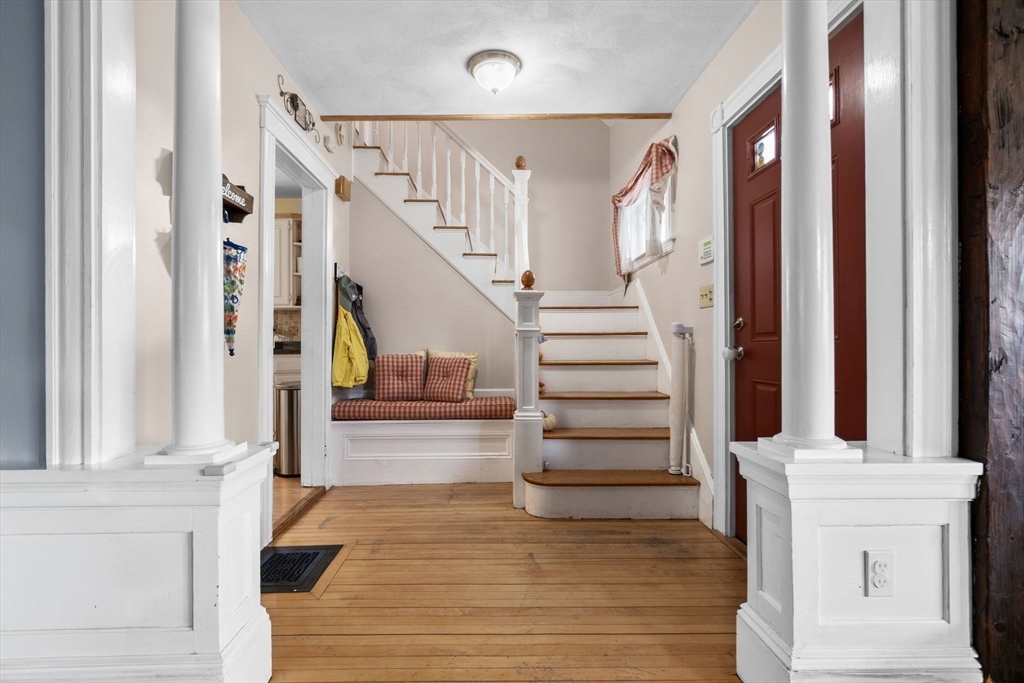 85 Range Ave