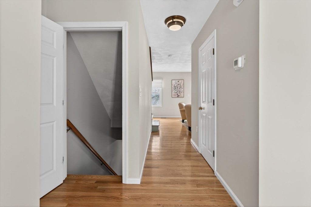 555 Main St # 11