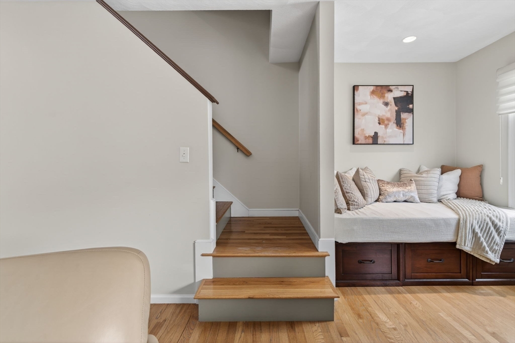 555 Main St # 11