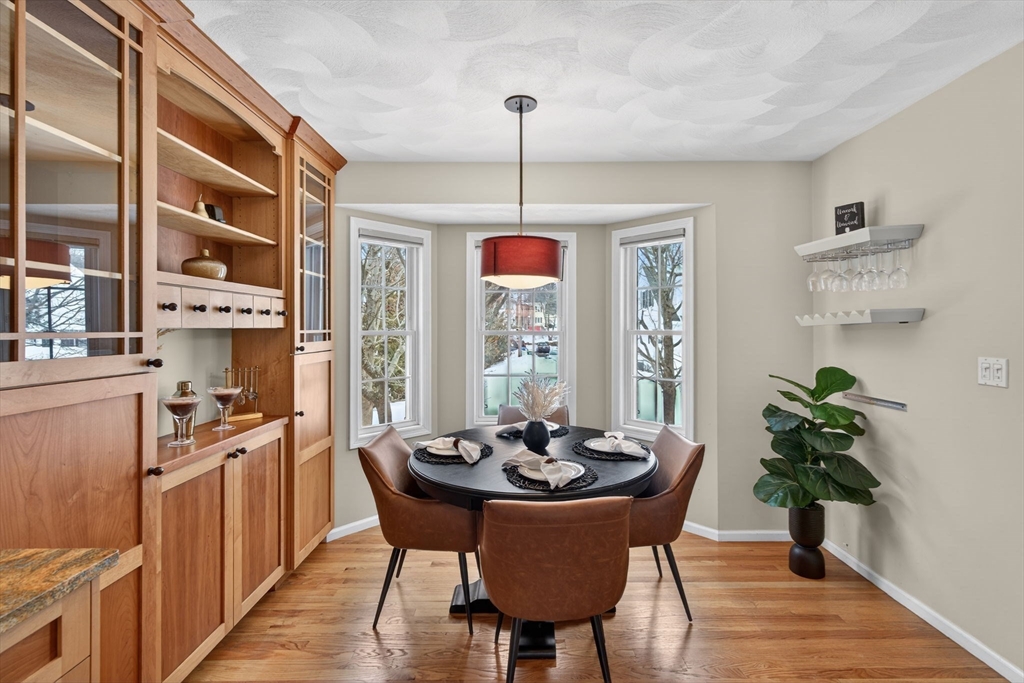 555 Main St # 11