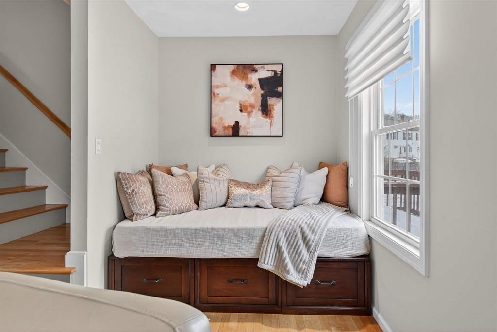 555 Main St # 11