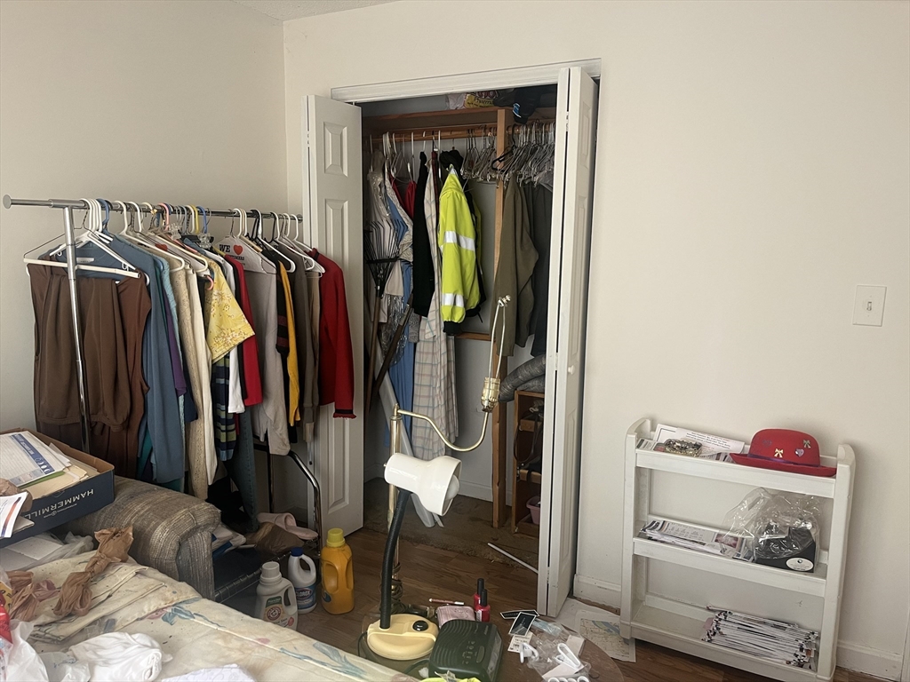 141 Essex St # B4