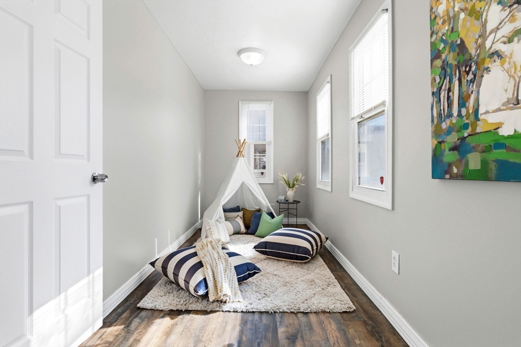 23 Trident Ave # 1