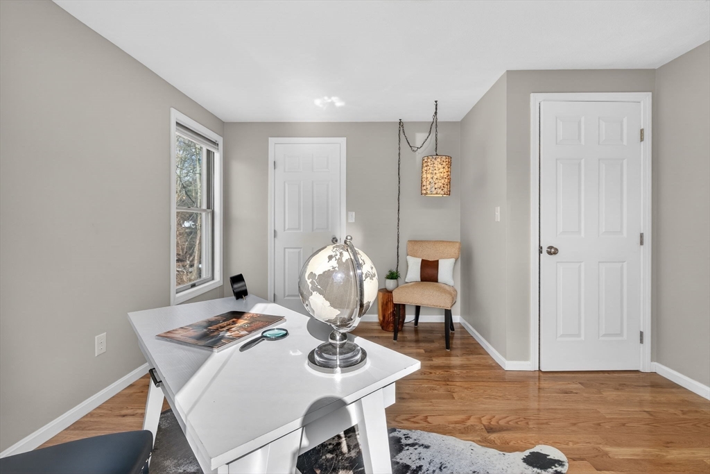 16 Andrews Farm Rd