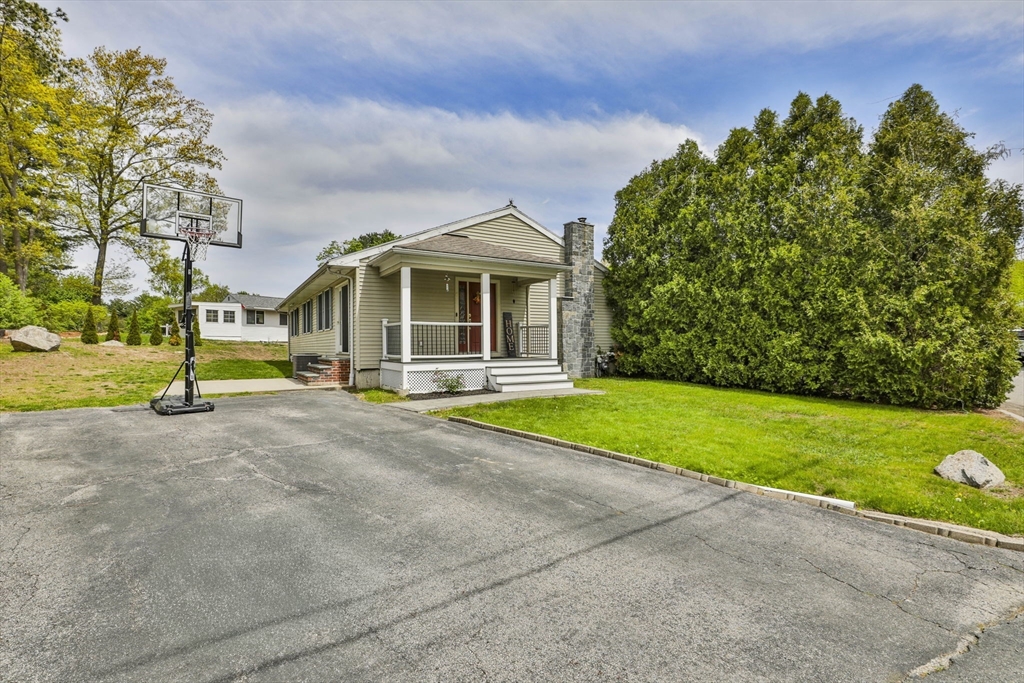 6 Phaneuf St