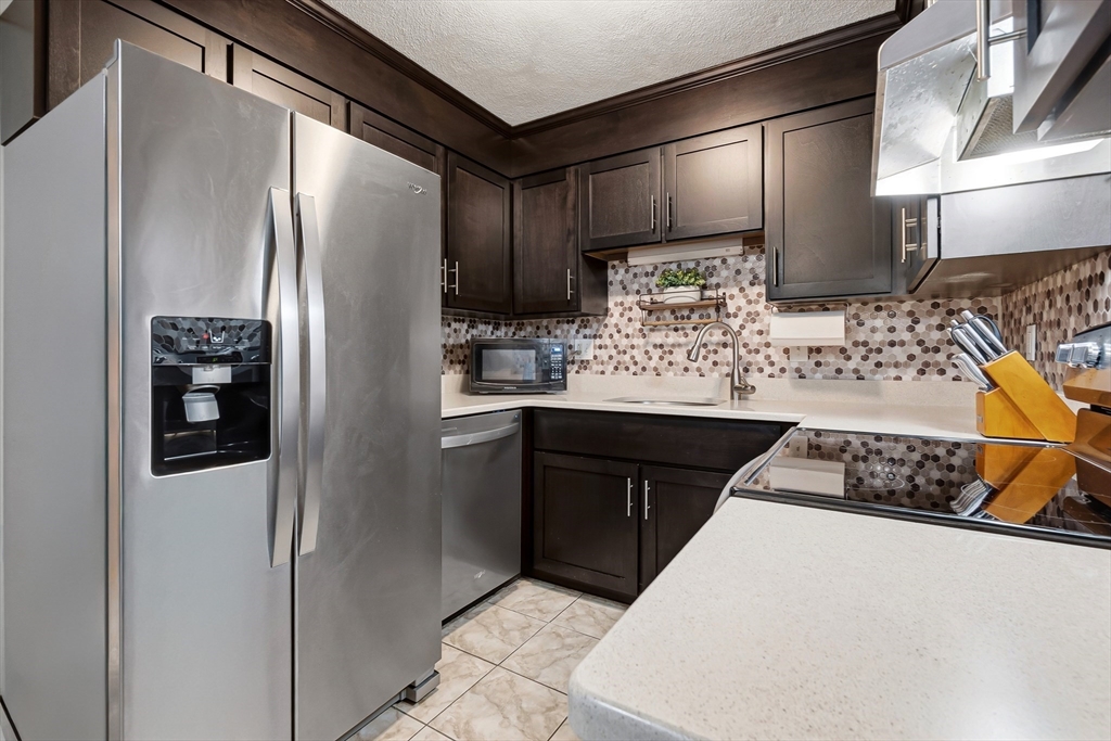 48 N Emerson St # 1