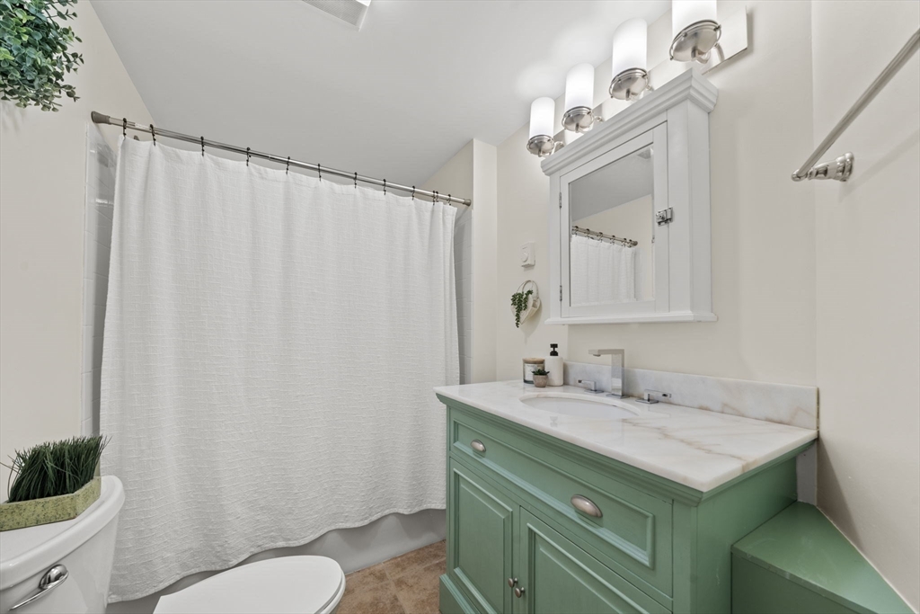1401 Great Pond Road # 8