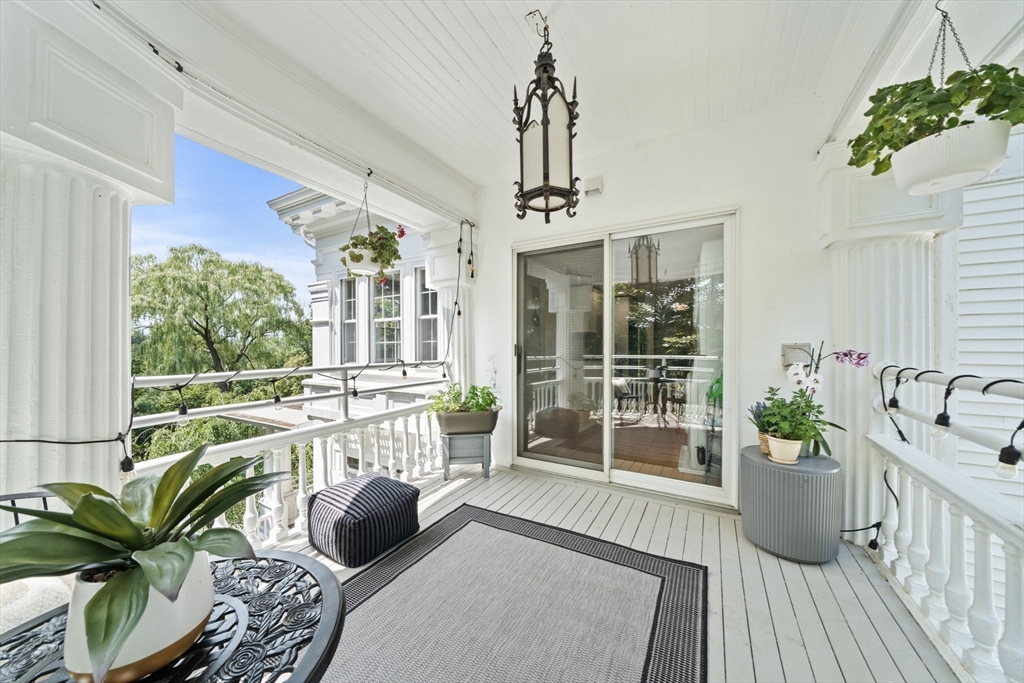 1401 Great Pond Road # 8