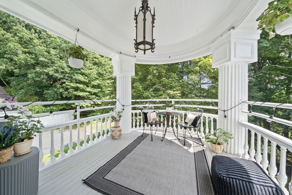 1401 Great Pond Road # 8