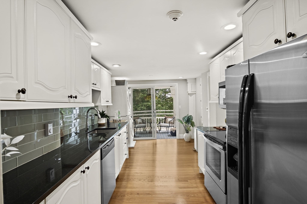 1401 Great Pond Road # 8