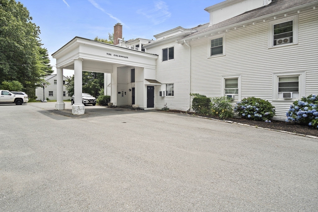 1401 Great Pond Road # 8