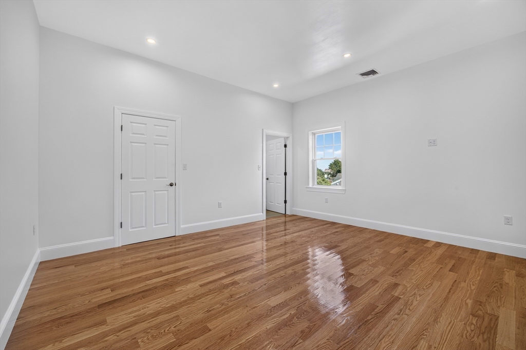 59 Larkin St # 1