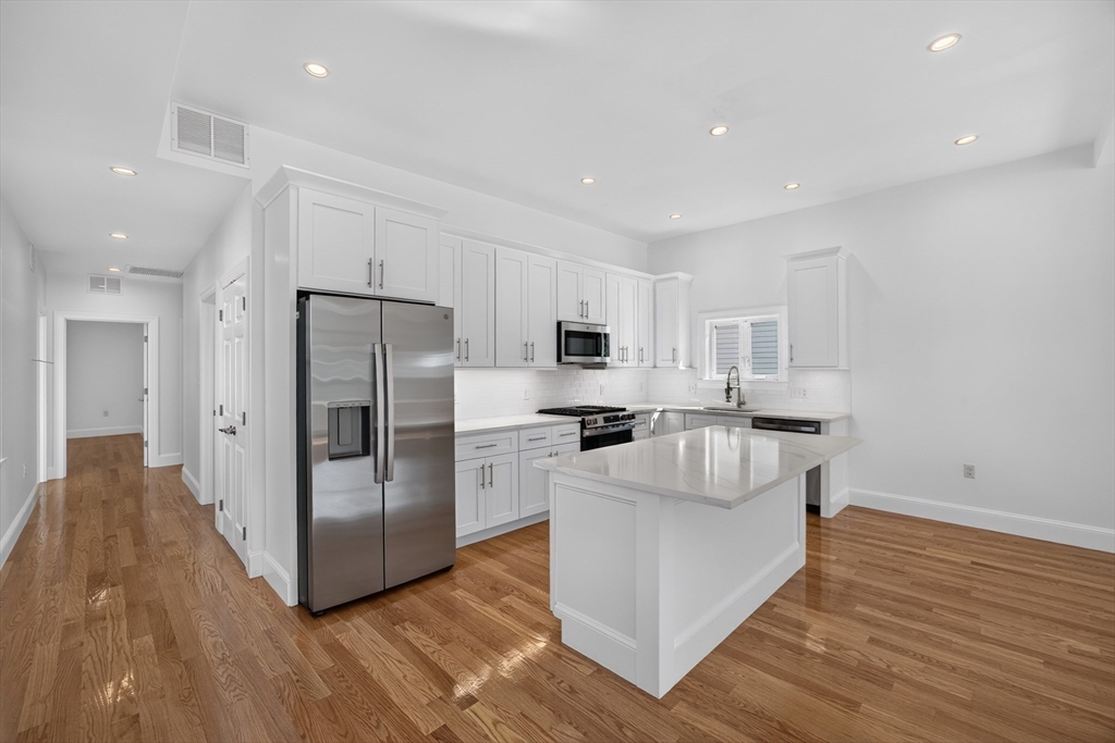 59 Larkin St # 1