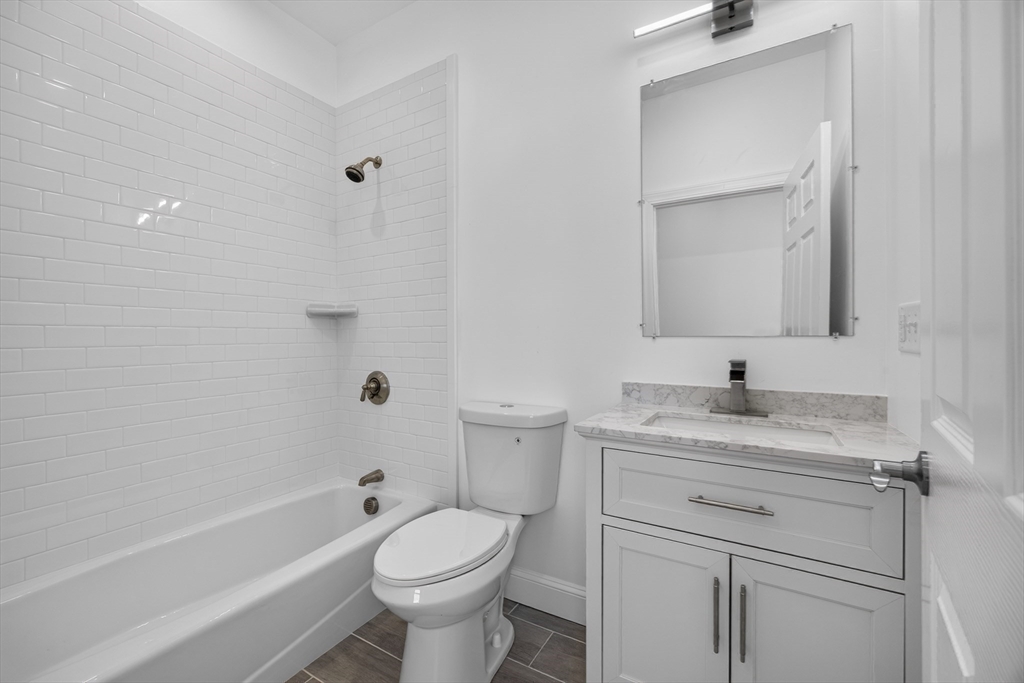 59 Larkin St # 1