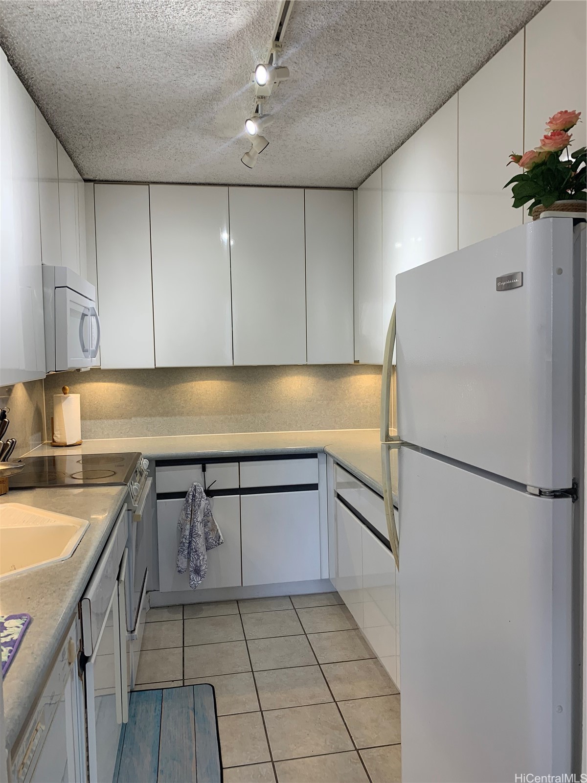 2092 Kuhio Avenue 804