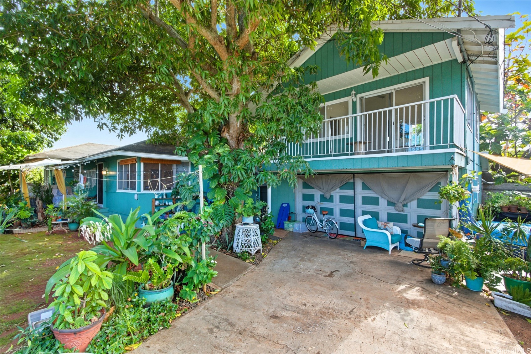 637 Kuaaina Way