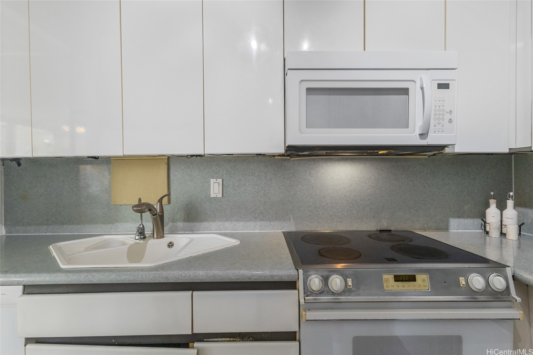 2092 Kuhio Avenue 804