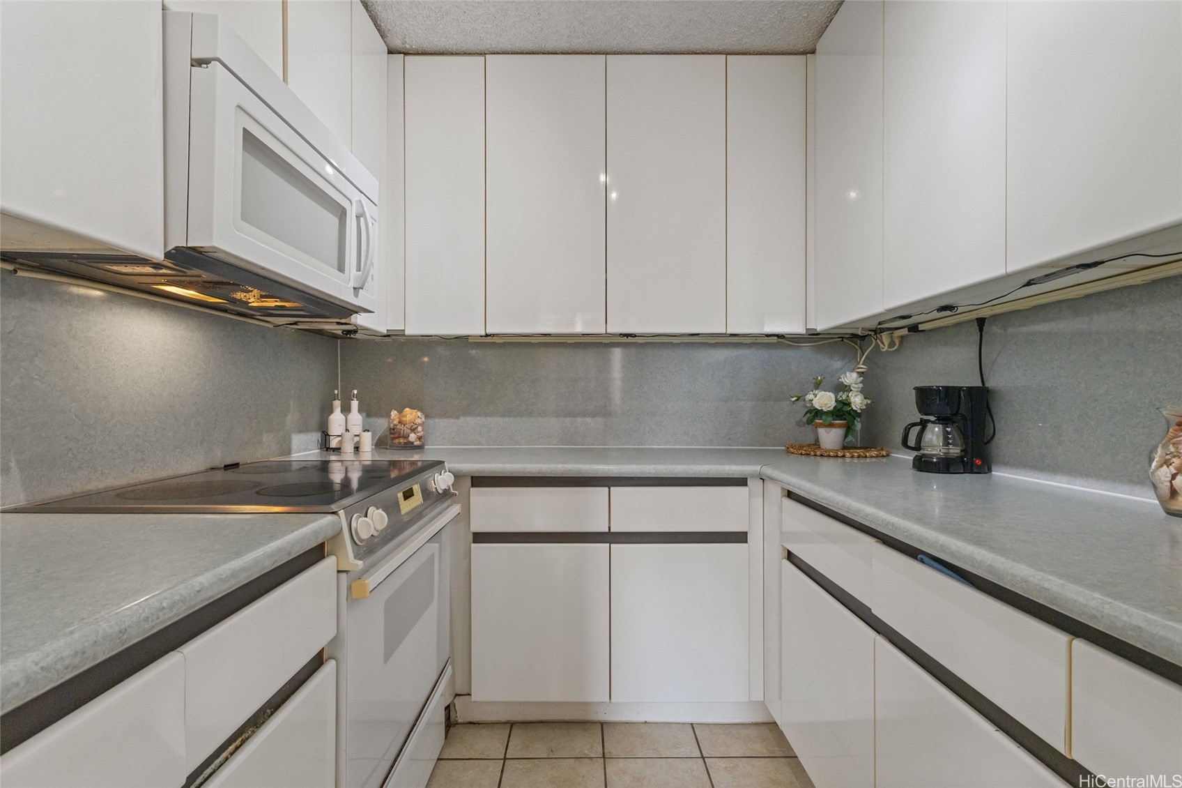 2092 Kuhio Avenue 804