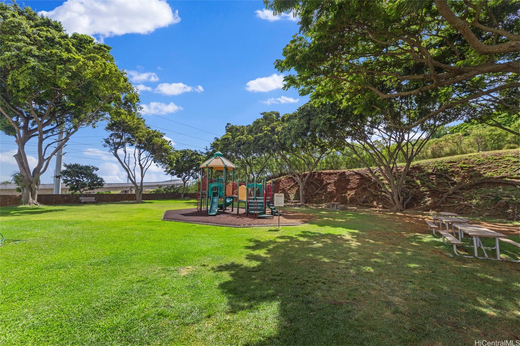 1060 Kamehameha Highway 806B