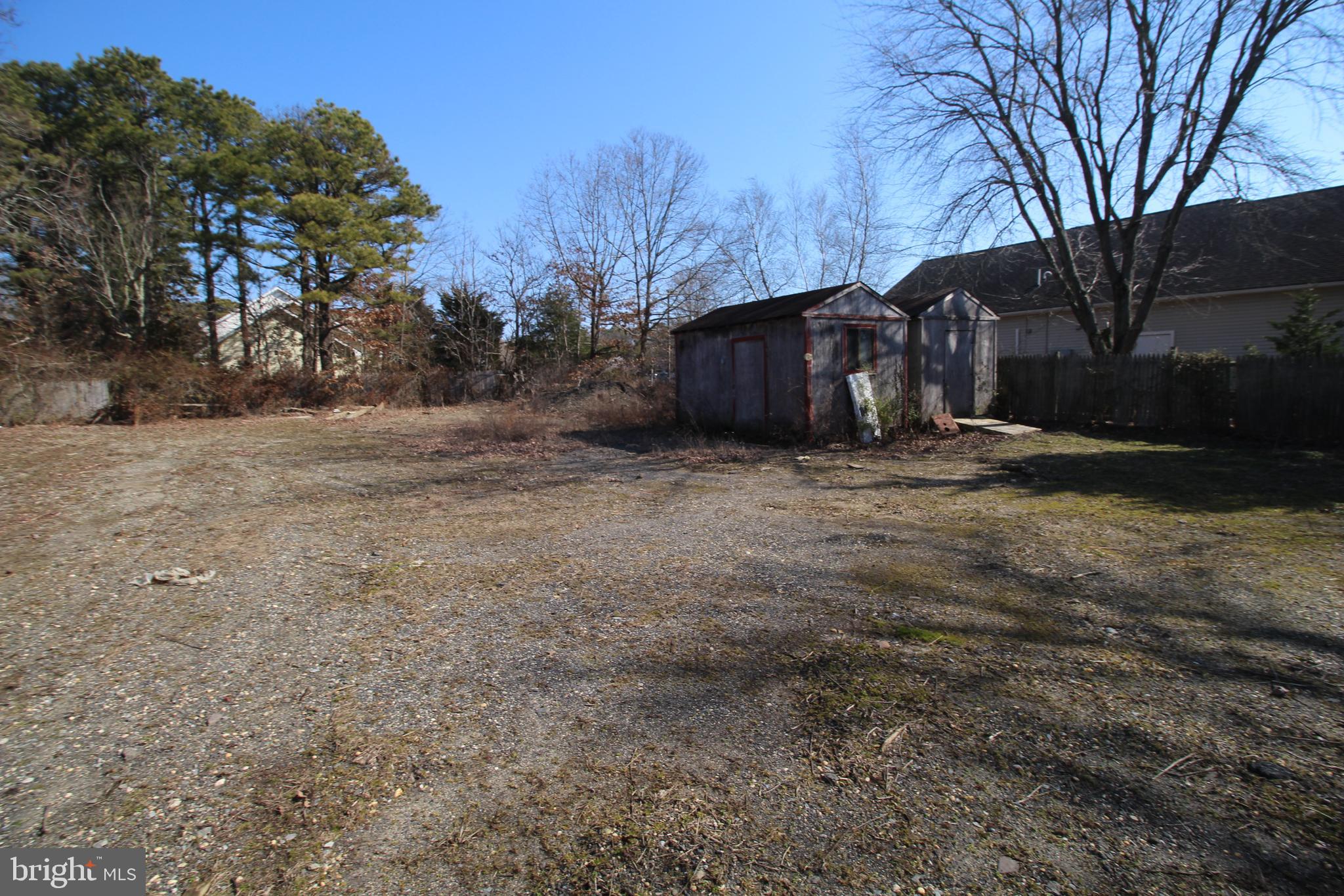317 E Jimmie Leeds Rd