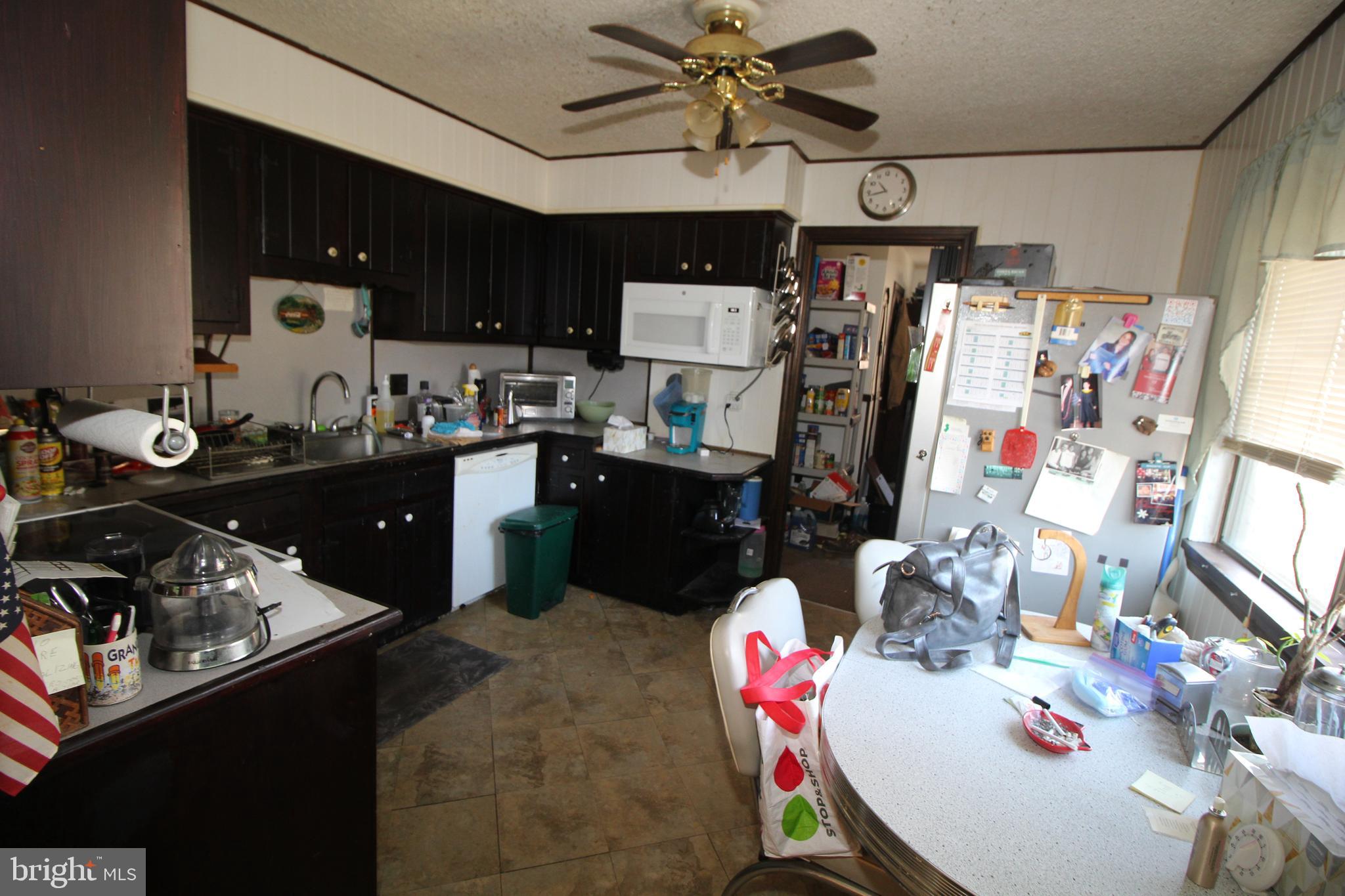 317 E Jimmie Leeds Rd