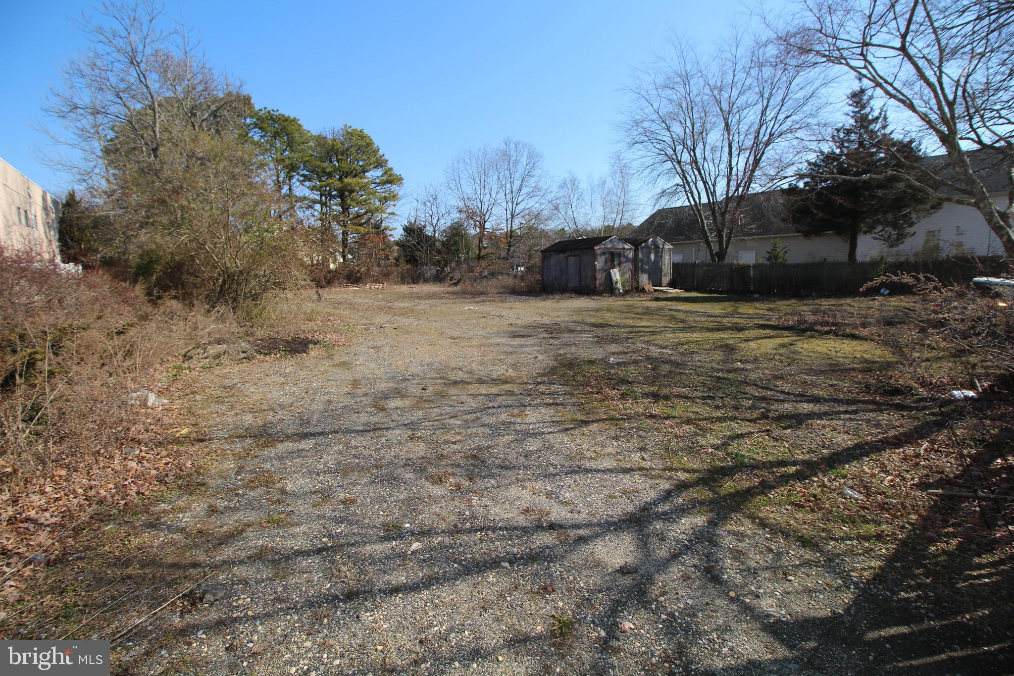 317 E Jimmie Leeds Rd