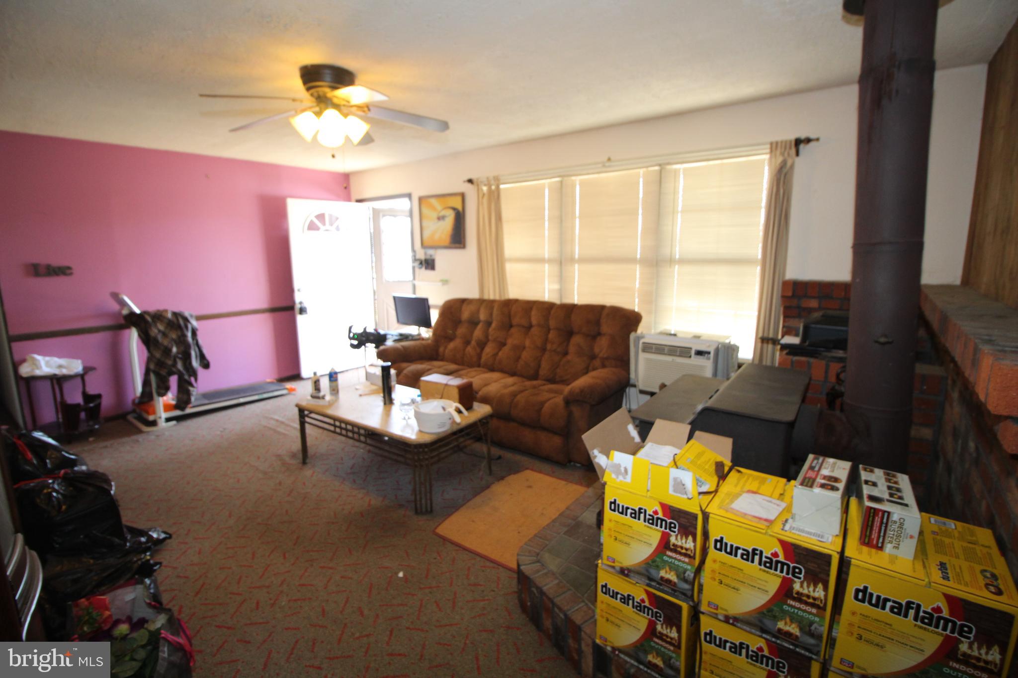 317 E Jimmie Leeds Rd