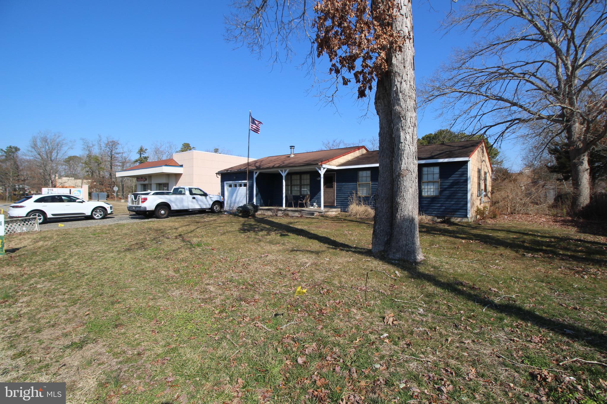 317 E Jimmie Leeds Rd