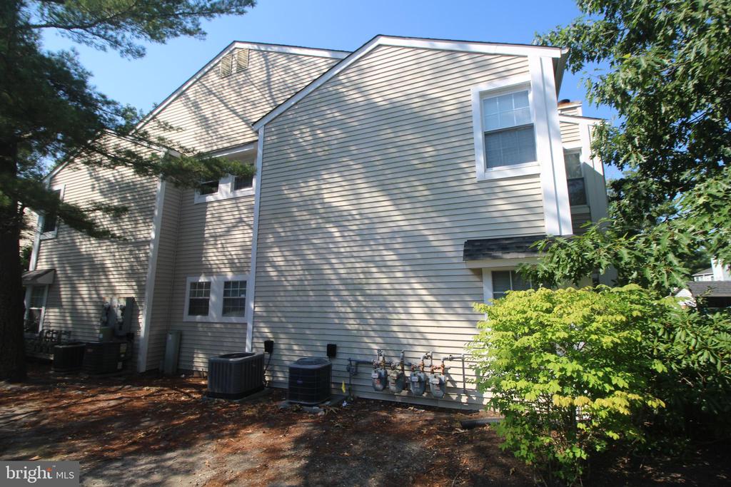 213 MEADOW RIDGE ROAD Unit: BUILDING 7, UNIT 2
