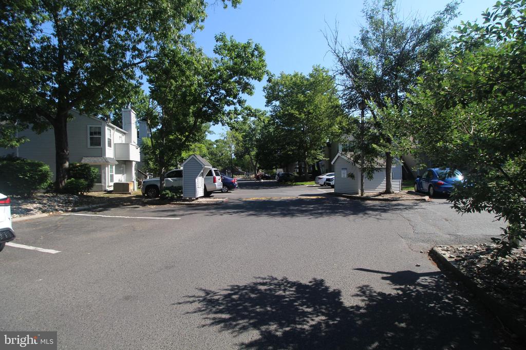 213 MEADOW RIDGE ROAD Unit: BUILDING 7, UNIT 2