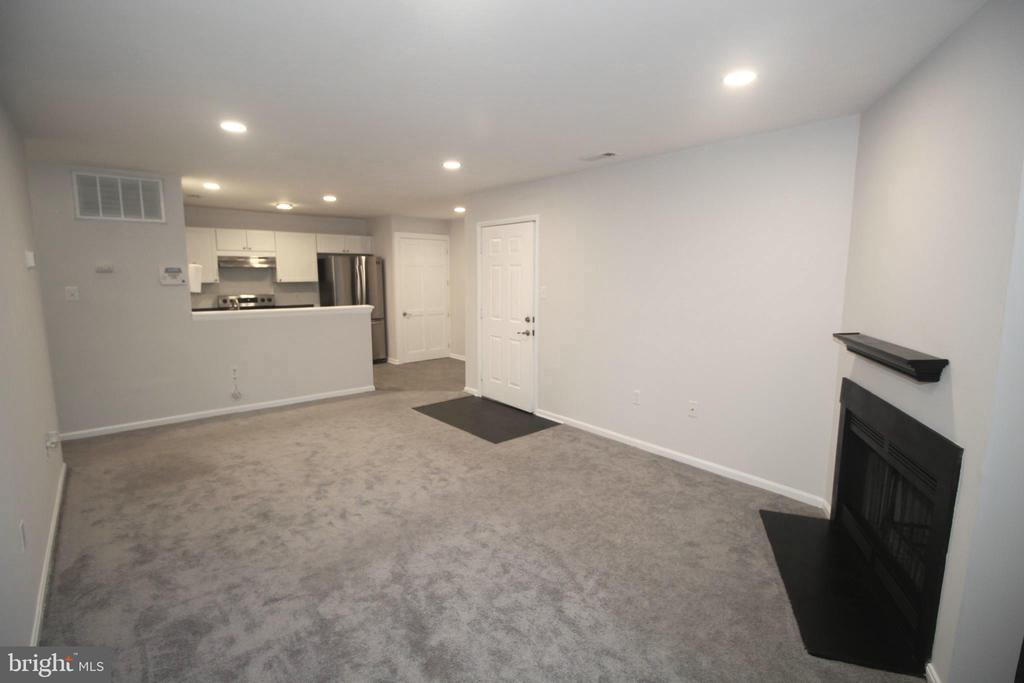 213 MEADOW RIDGE ROAD Unit: BUILDING 7, UNIT 2