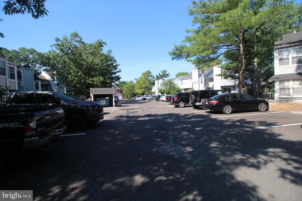 213 MEADOW RIDGE ROAD Unit: BUILDING 7, UNIT 2
