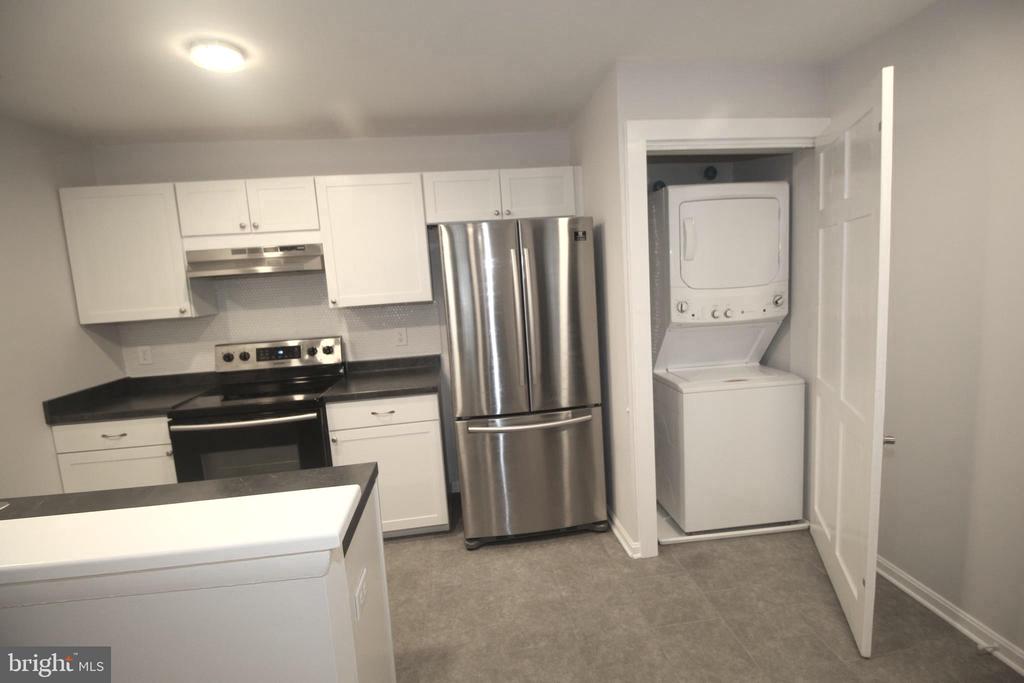 213 MEADOW RIDGE ROAD Unit: BUILDING 7, UNIT 2