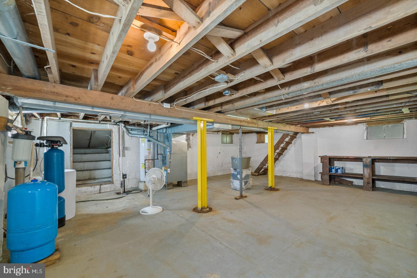 2608 Mt Holly