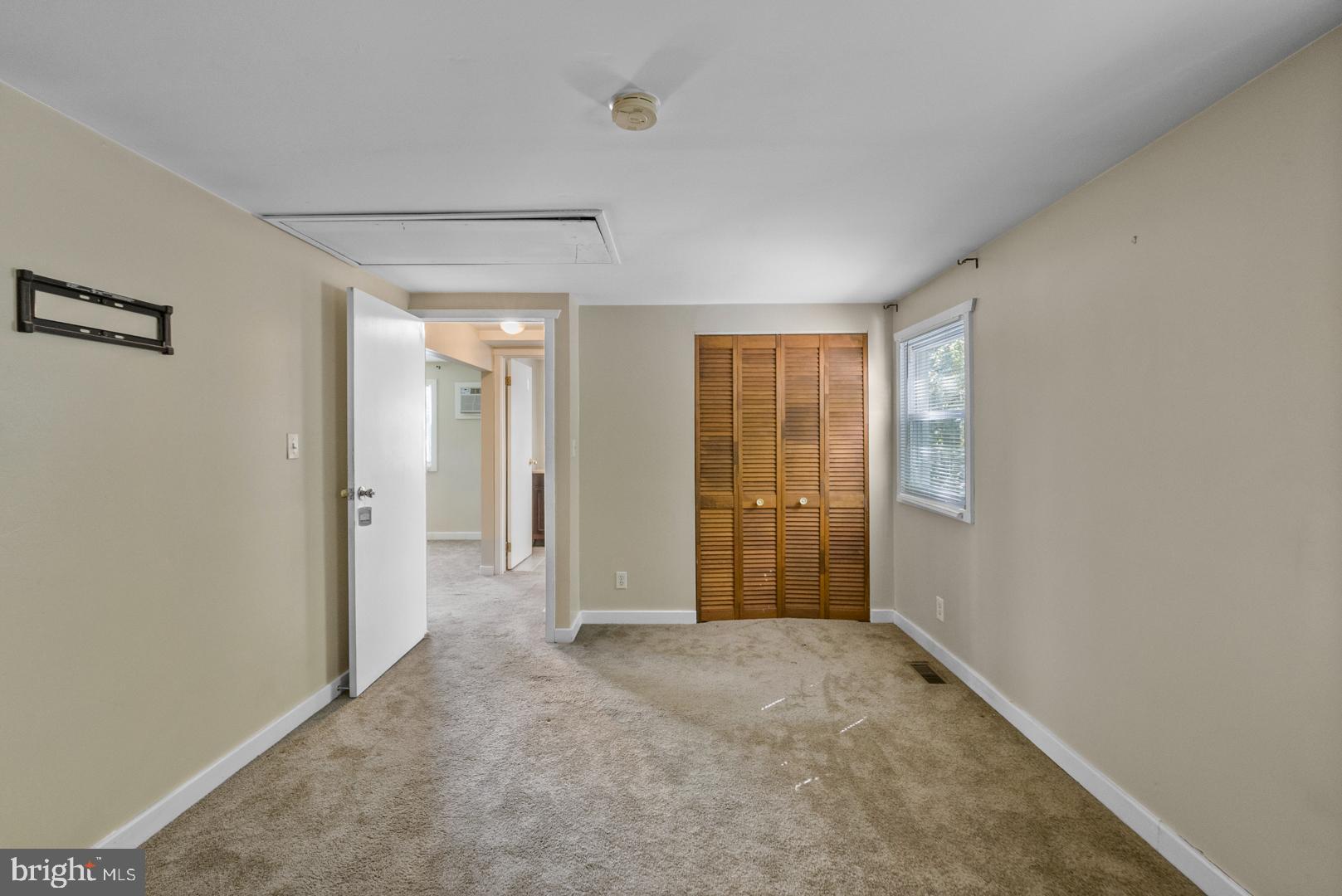 2608 Mt Holly