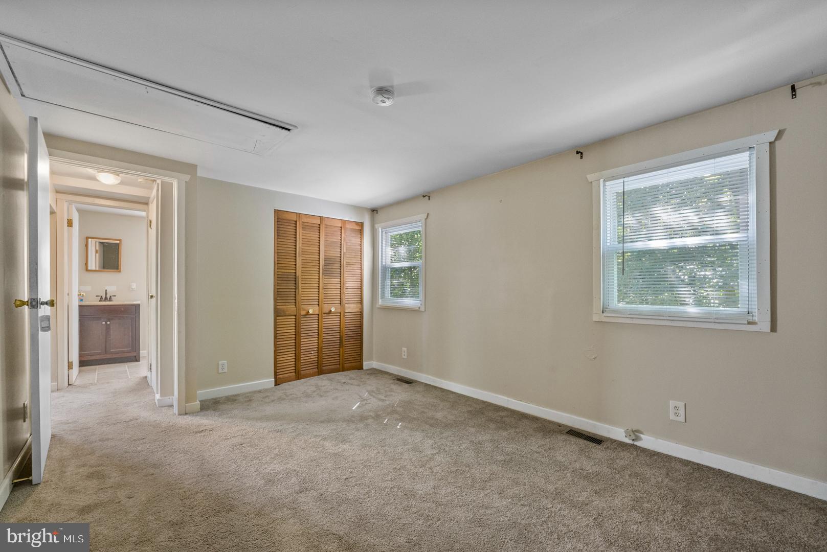 2608 Mt Holly