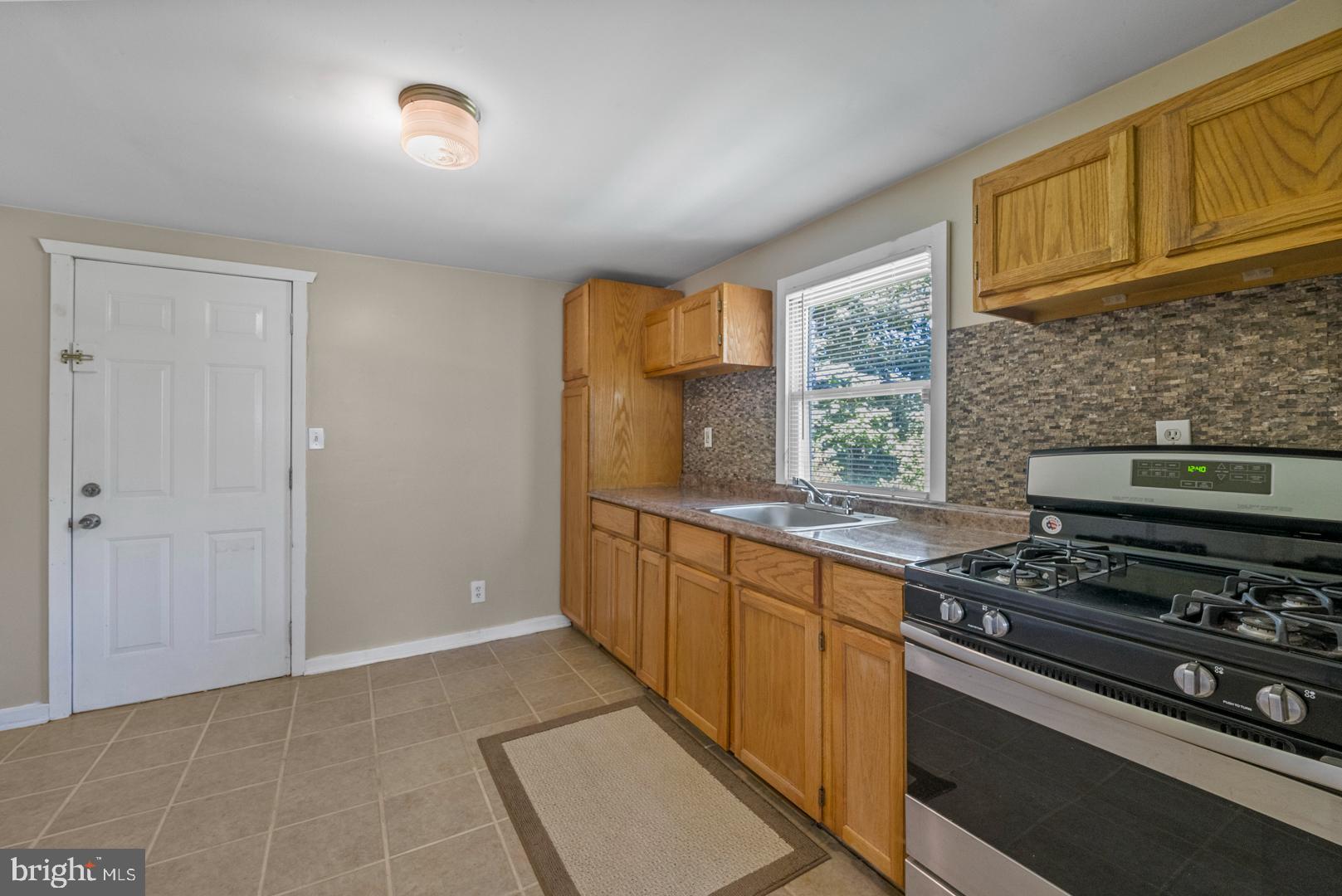 2608 Mt Holly