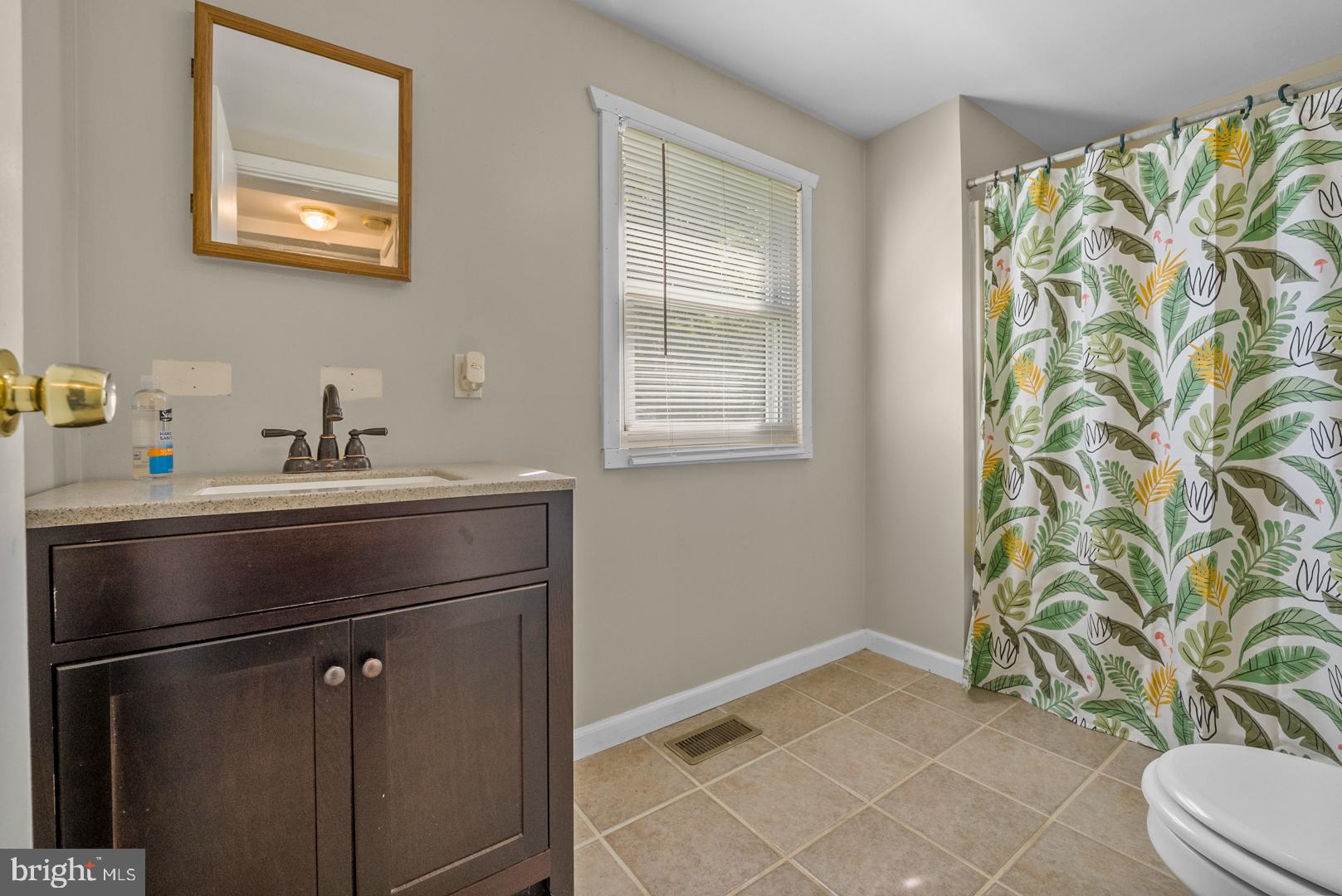 2608 Mt Holly