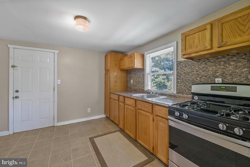 2608 Mt Holly