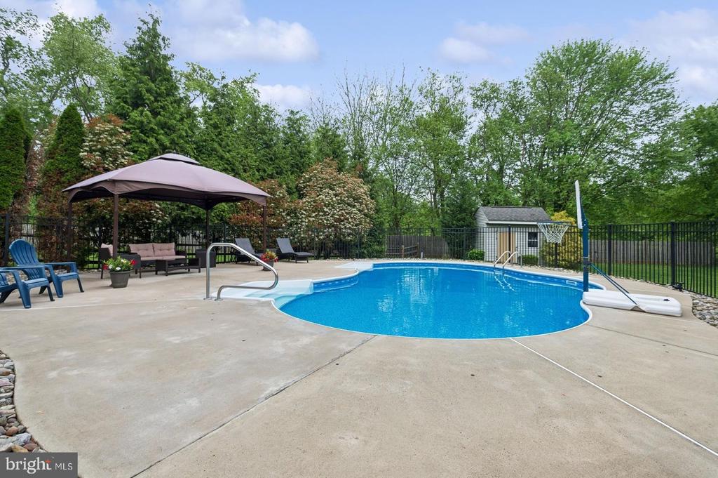 13 Warrington Ct