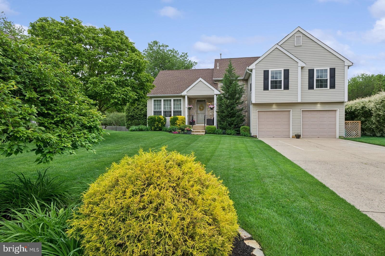 13 Warrington Ct