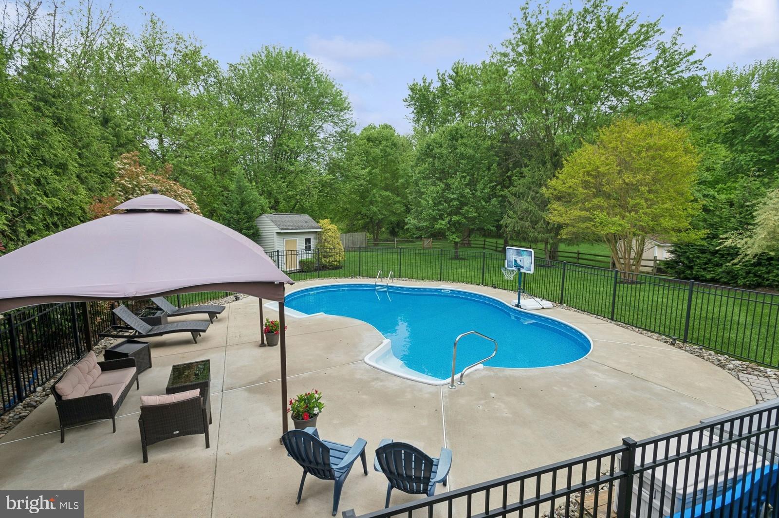 13 Warrington Ct
