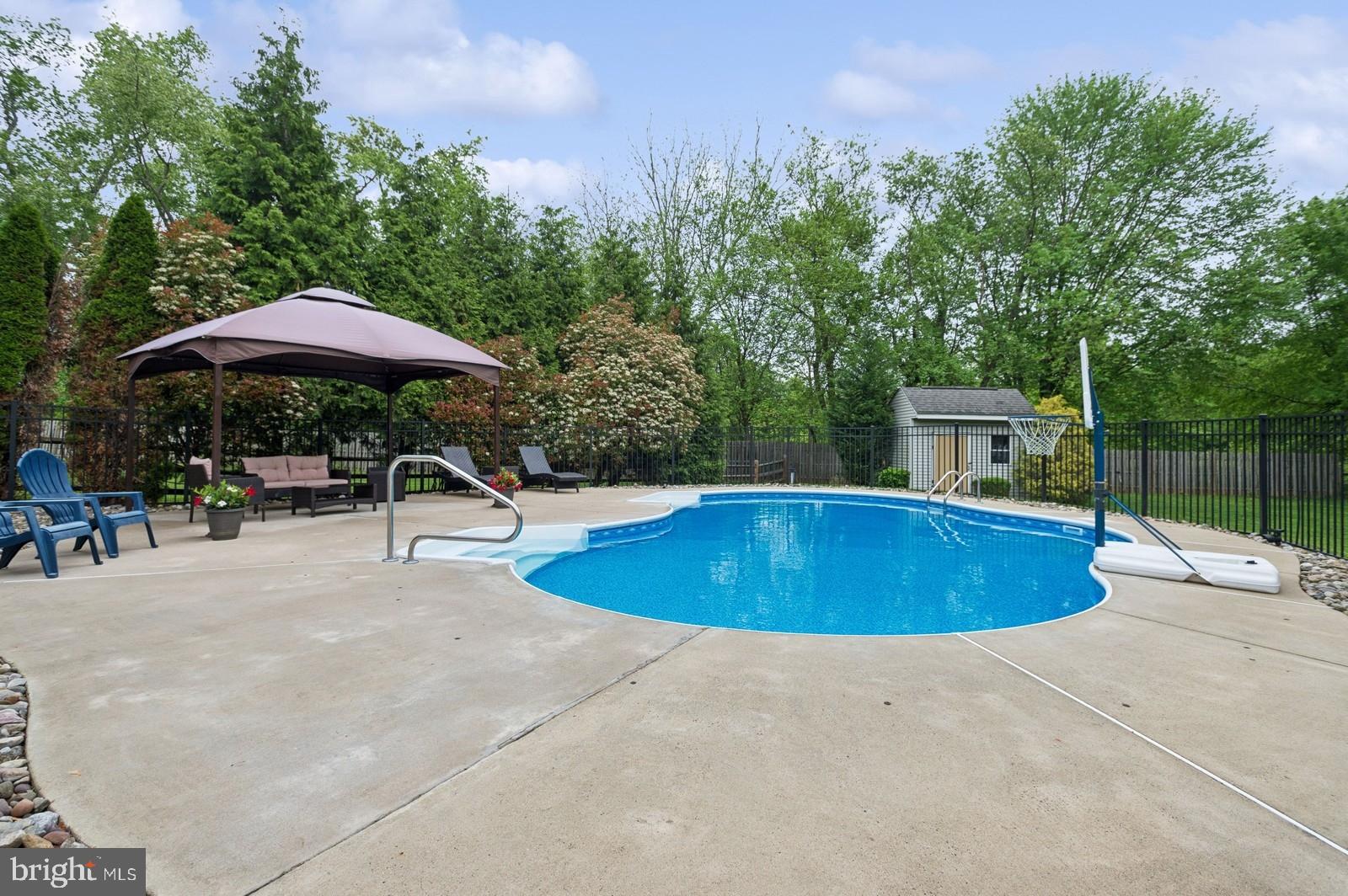 13 Warrington Ct