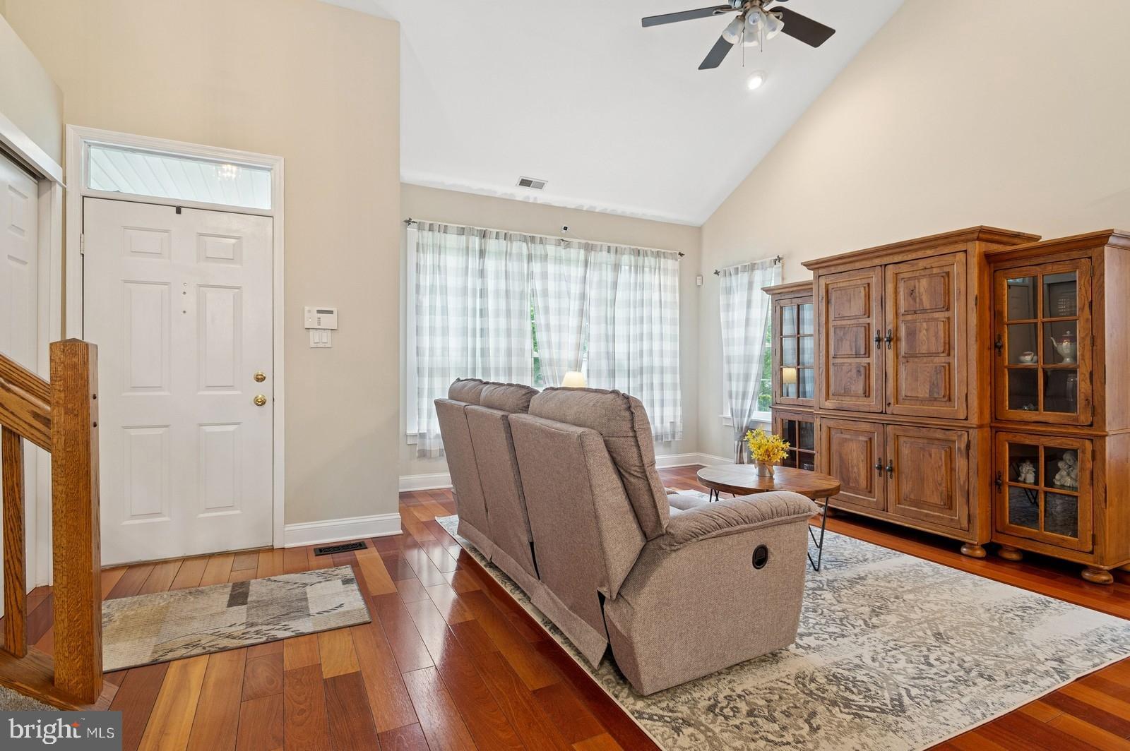 13 Warrington Ct