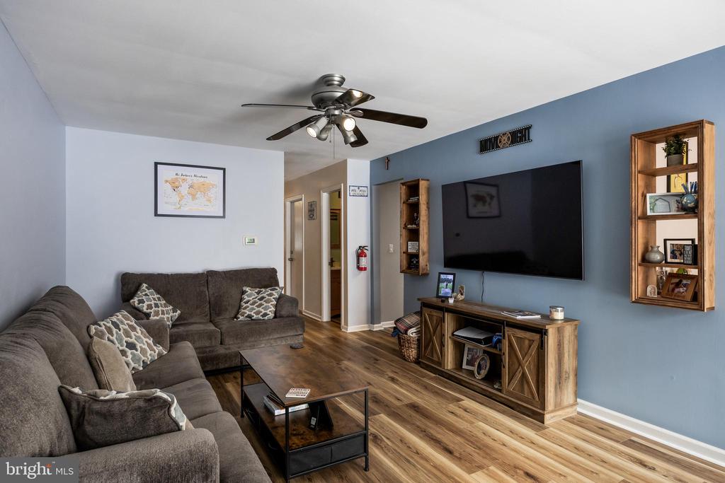 7 MARJORAM DRIVE