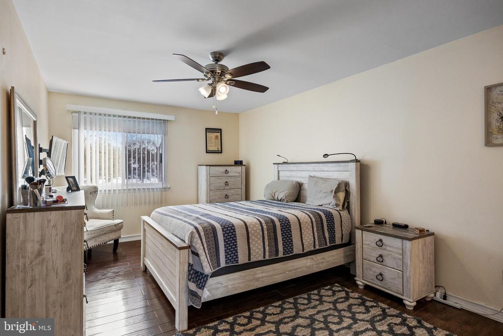 7 MARJORAM DRIVE