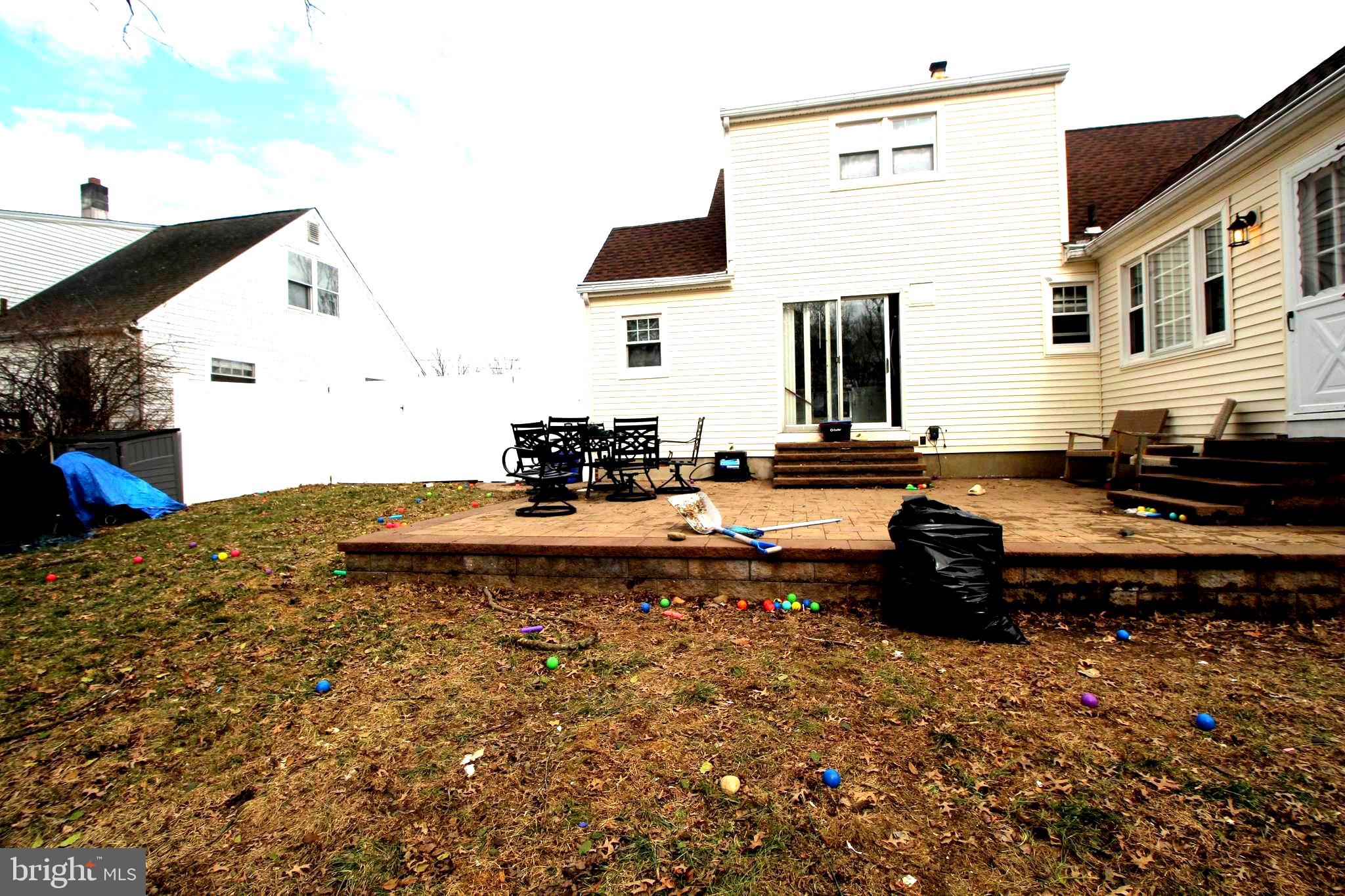 39 CHARLES BOSSERT DR